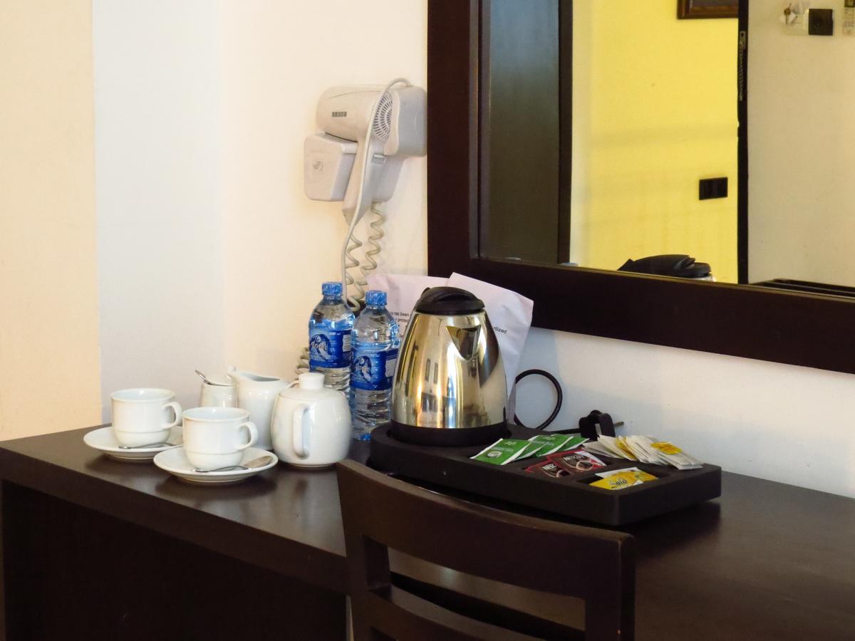 Chapelton House Acomodação com café da manhã Colombo Exterior foto