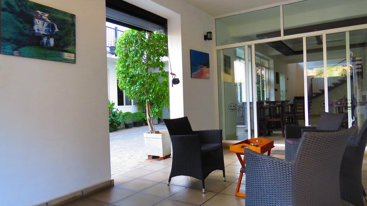 Chapelton House Acomodação com café da manhã Colombo Exterior foto