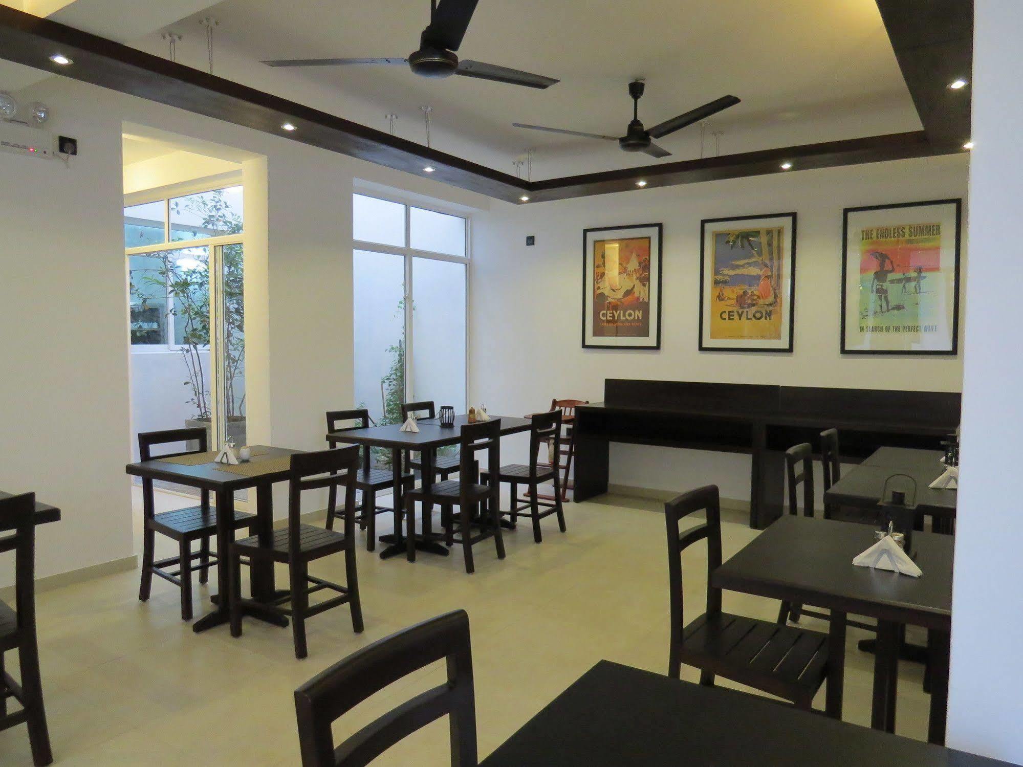 Chapelton House Acomodação com café da manhã Colombo Exterior foto